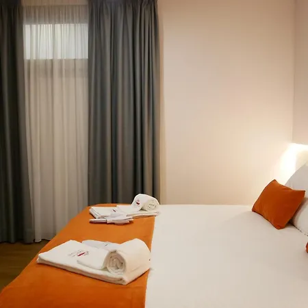 Serra Do Pilar Porto Suites-2