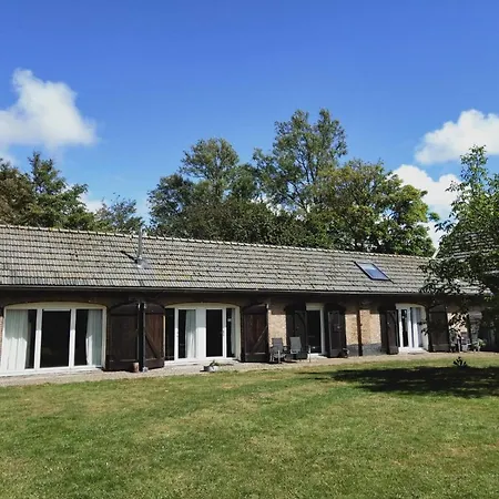 Hofstede 's Gravenhoek-2