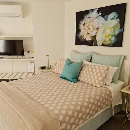 Parnell Garden Suite-3