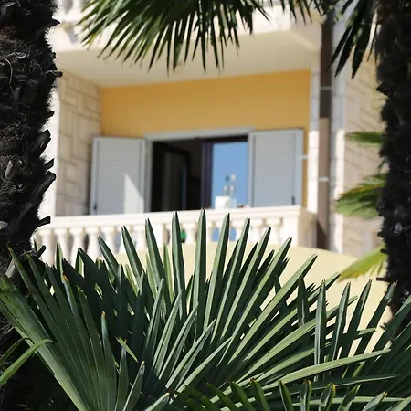 Villa Ana Lovran Apartments & Rooms-2