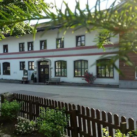 Edel Weiss Gästezimmer-3