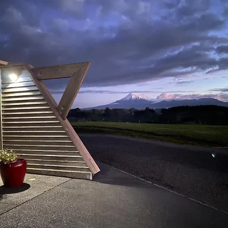 Taranaki Country Lodge-3