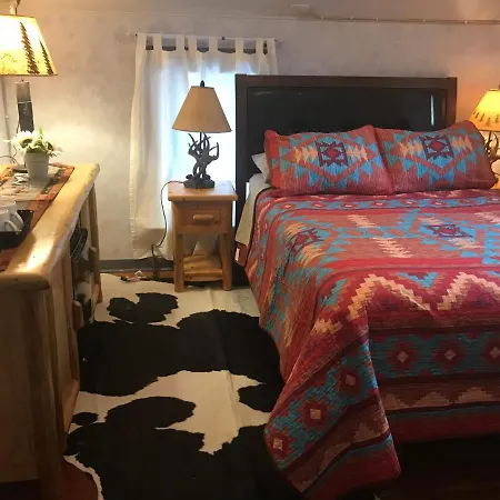 Holiday Lodge Bed And Breakfast-3