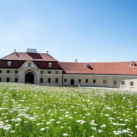 Gaestehaus Benediktinerstift Goettweig - Bed & Breakfast Monastery-3