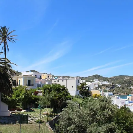 Agenzia Isotur Villa Olimpia-2