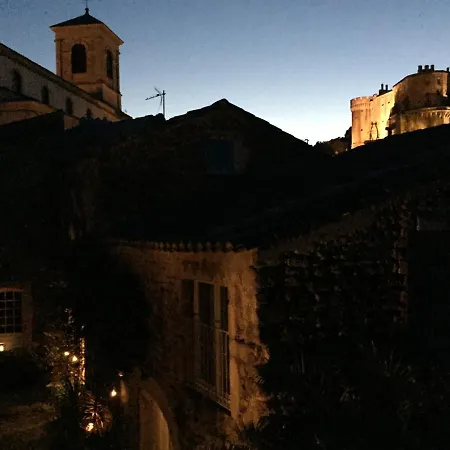 Les Aiguières en Provence-3