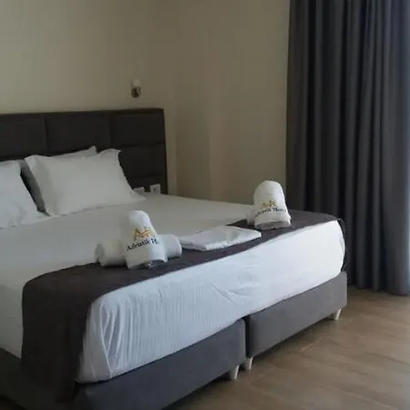 Hotel Adriatik Ksamil-3