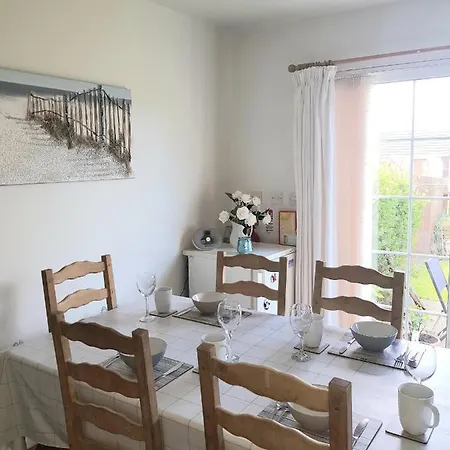 Comfy House-3