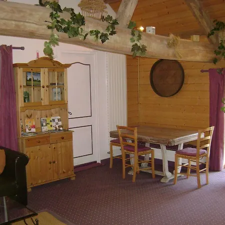 Les Chandelles Bed & Breakfast-2