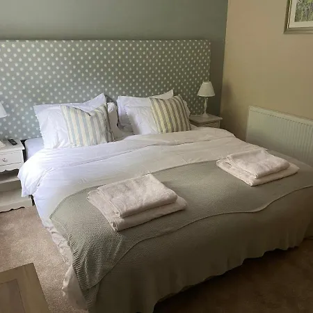 The Gables Bed & Breakfast-2