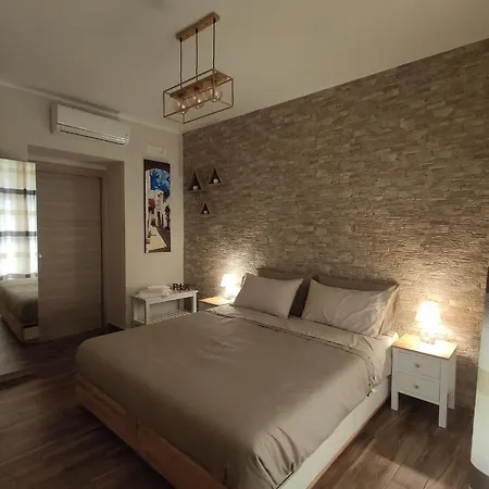 Tizzy Apartment&Rooms-2