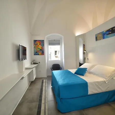 Sunshine Luxury Rooms-2