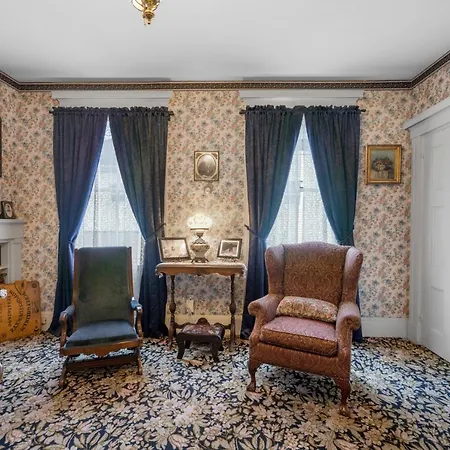 Lizzie Borden House-3