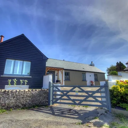 Moorview House-3