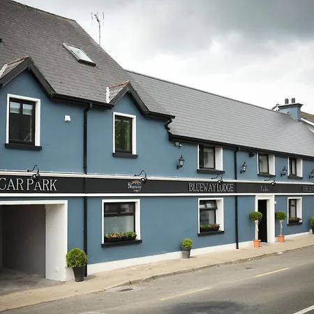 The Leitrim Inn And Blueway Lodge-3