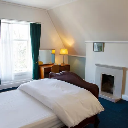 Square Tree House Hotel-2
