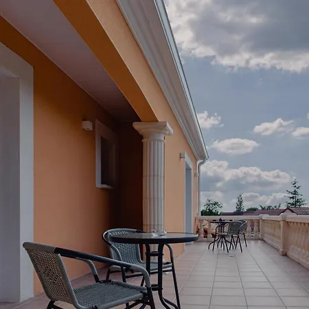Villa Des Chenes-Adult Only-3