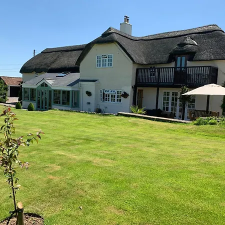 Fernside Bed And Breakfast-3