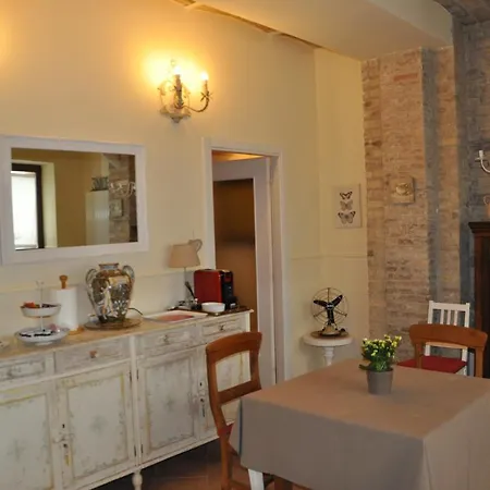 Bed And Breakfast Piazza Mercato-2