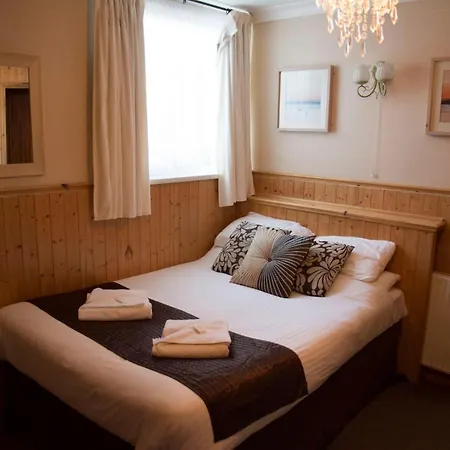 Lyndawn Hotel-3