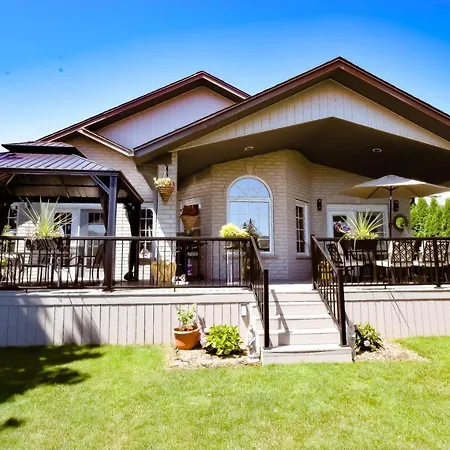Graystone Bed & Breakfast-3