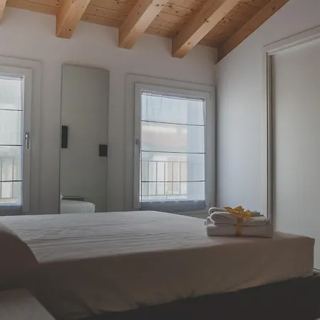 Terra Ferma Rooms&More-3