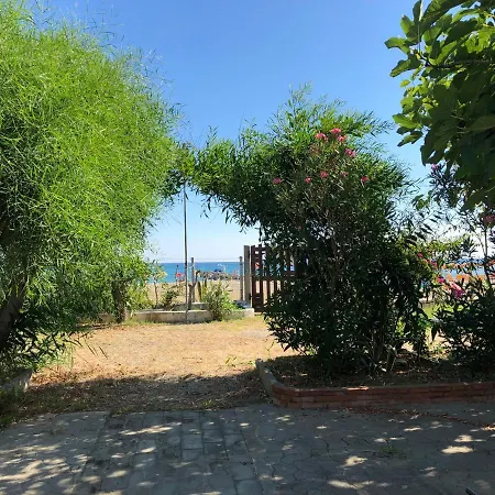 Bed & Breakfast "Camera A Sud"-2