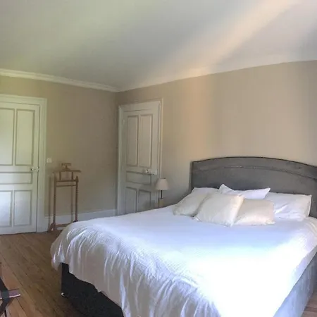Château de Corcelle - Chambres et table d'hôtes-2