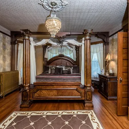 Conner House Bed And Breakfast-3