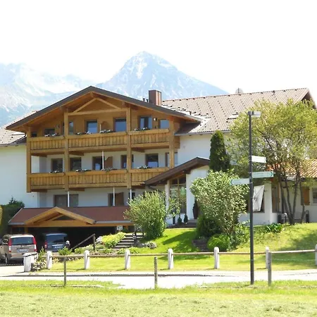 Hotel Alpin Bed & Breakfast-2