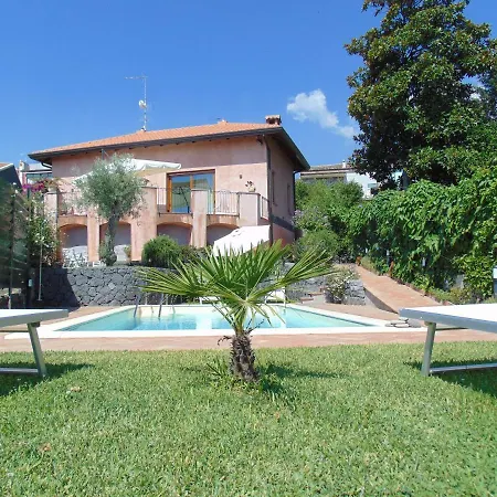 La corte di Bafè B&B Slow Life-2