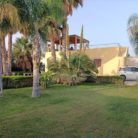 B&B Sale e Sole sul Mare-2