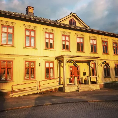 Jaernvaegshotellet Skara City Stay-2