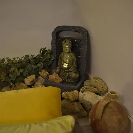 Home dentro il teatro-3