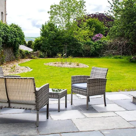 Dingle Garden Townhouse-2