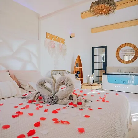 Villa Cocoon - Love Room Cocooning & 50 Nuances-3