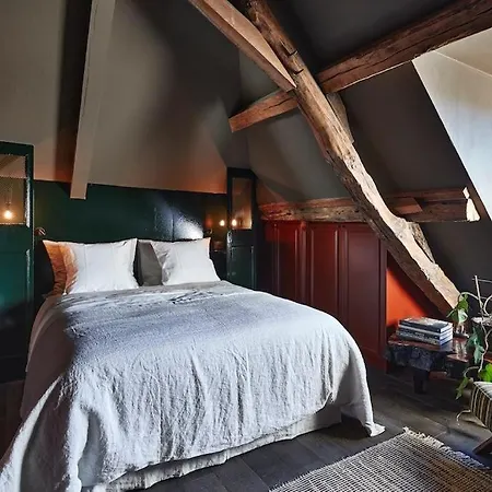 Maison Fred Luxury Suites-3
