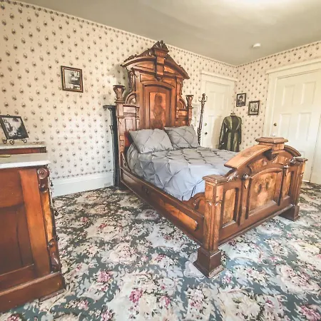 Lizzie Borden House-3