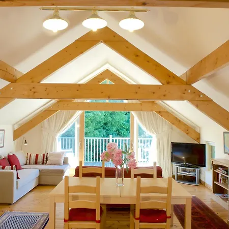 Cherryhill Lodge-2