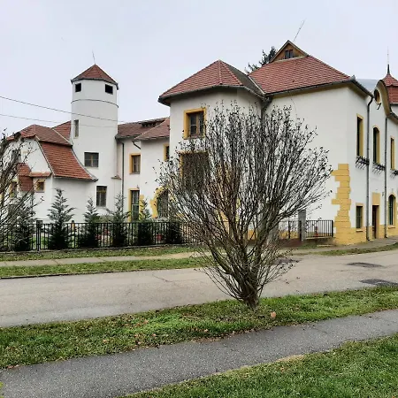Meller-kastély Villa-3
