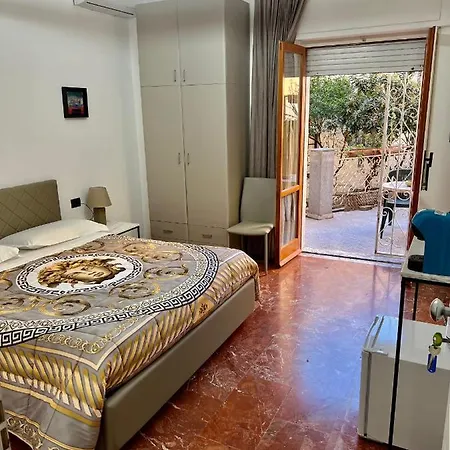 Rooms Lungomare-2