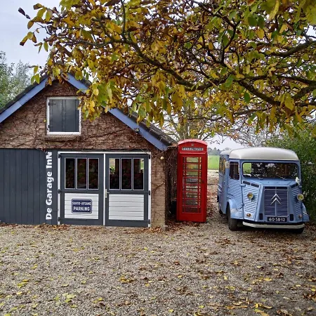 Holiday Cottage De Garage Inn-3