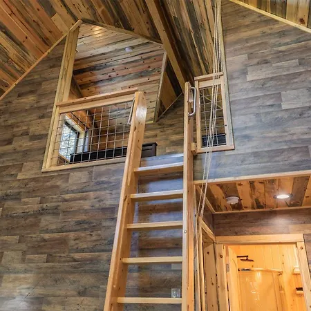 Ridgewalk Treehouse-3