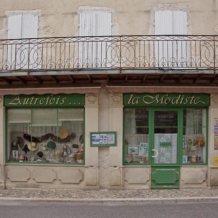 Autrefois La Modiste-3