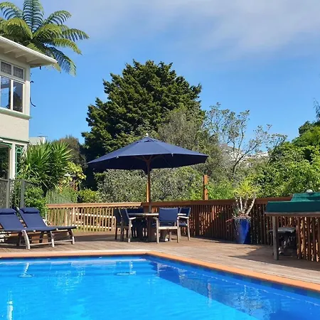 Bluff Hill Bed & Breakfast-2