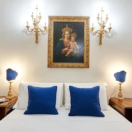 Fabrizio's Rooms-3