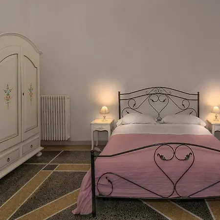 Holiday Pisa Gare 2-2