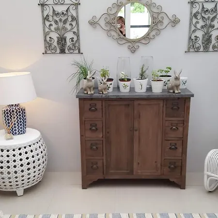 Margie'S Place-2