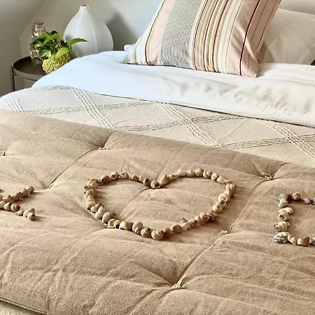 Romantic Wellness BnB Noordwijk-3