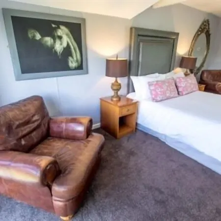 The Old Red Lion Inn-3